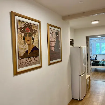 Main Street Dutch Vintage Apartman Rijeka