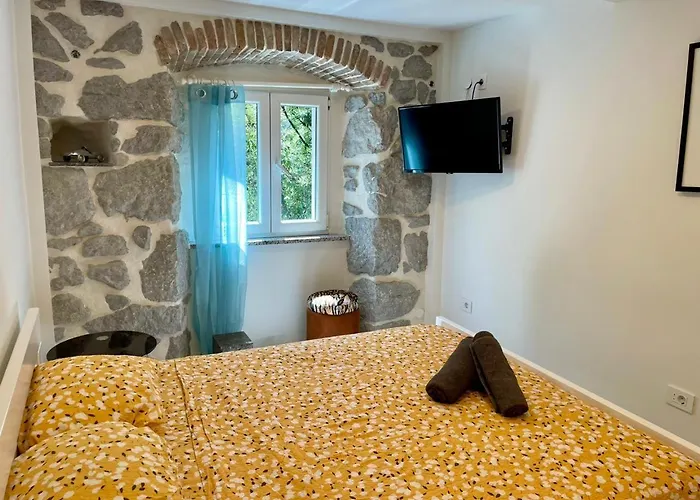 Main Street Dutch Vintage Apartment Rijeka