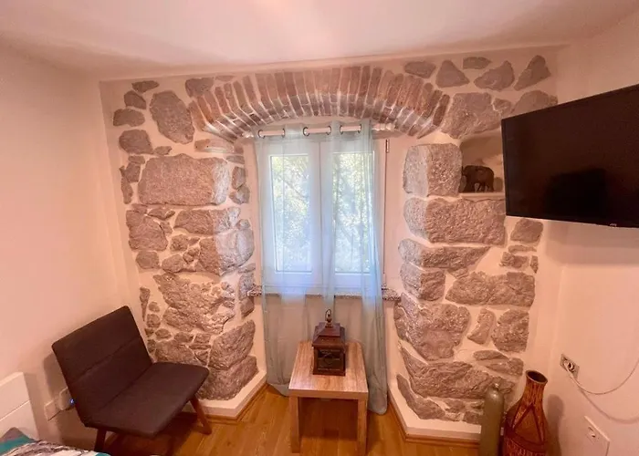 Main Street Dutch Vintage Apartment Rijeka